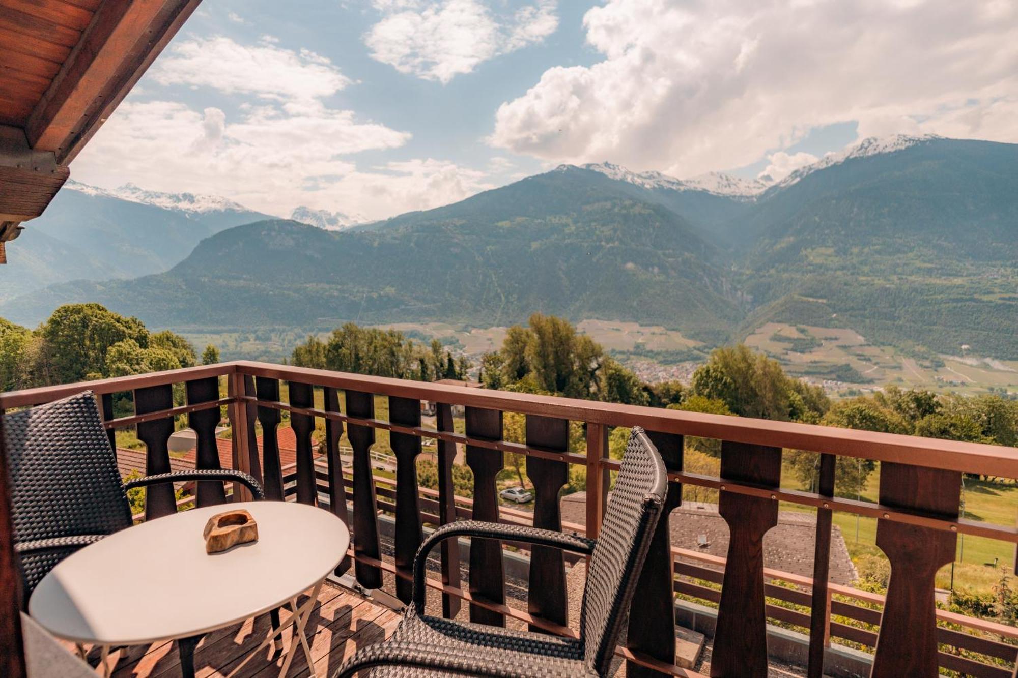 Relais Fleuri Hotel Chermignon-d'en Bas Buitenkant foto